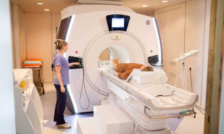 Где сделать МРТ позвоночника в Марьино?